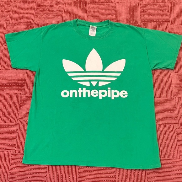 Gildan Other - Men’s size large green trefoil onthepipe tshirt